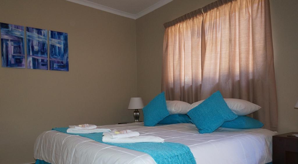 Mckala Guesthouse คิมเบอร์ลีย์ ภายนอก รูปภาพ