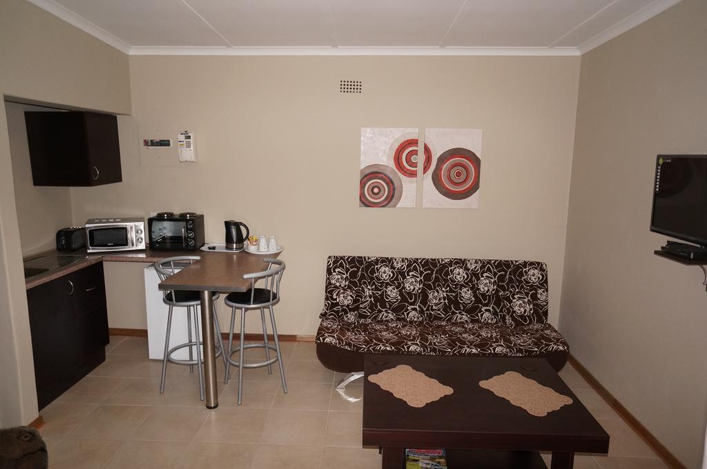 Mckala Guesthouse คิมเบอร์ลีย์ ห้อง รูปภาพ